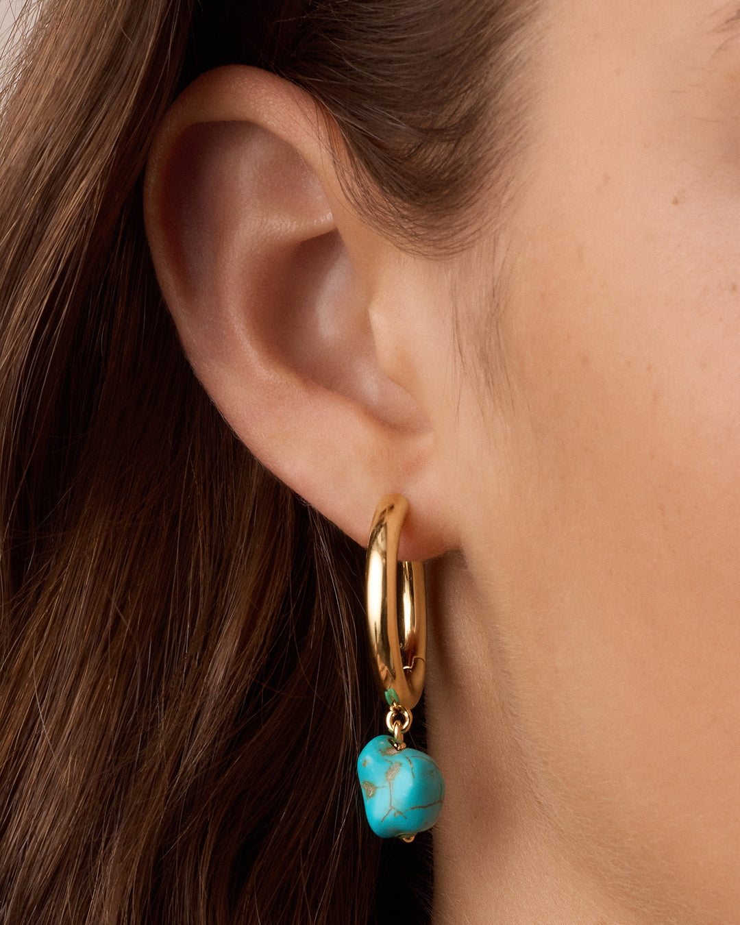 Alternative view of Turquoise Cove Hoops