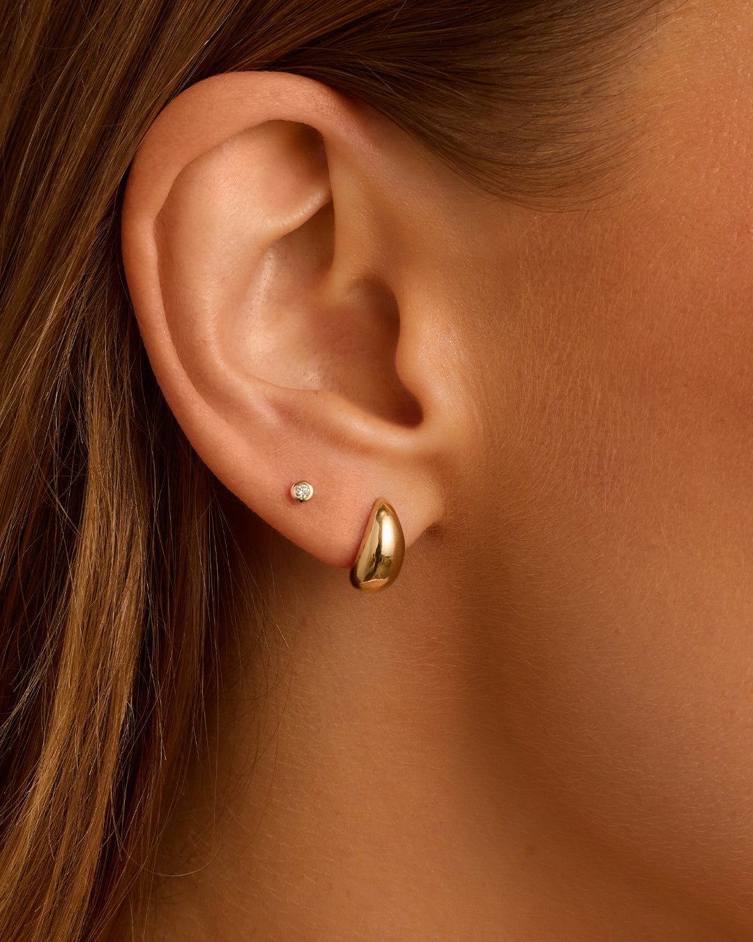 Alternative view of 14k Gold Banks Studs