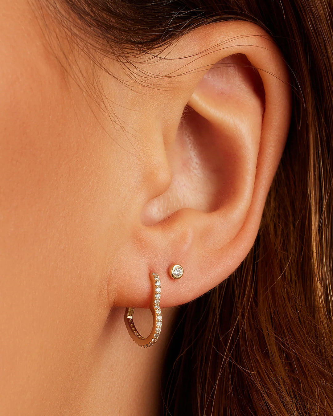 Alternative view of Classic Diamond Flat Back Studs