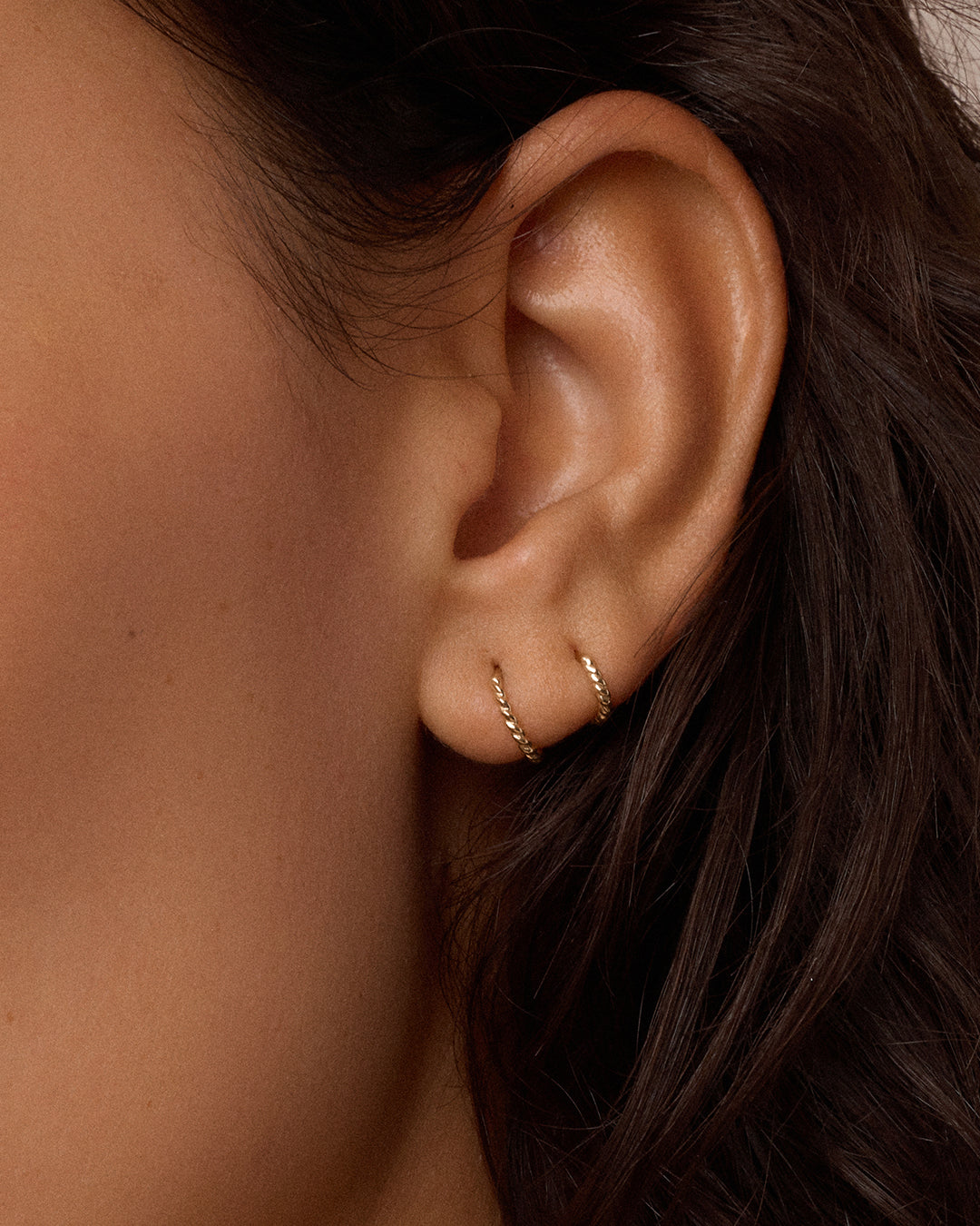 Alternative view of 14k Gold Crew Huggies 8mm