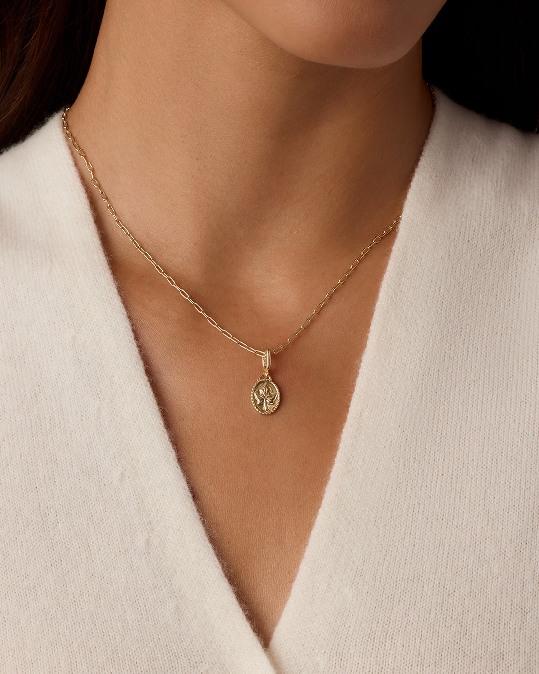 Alternative view of Ivy Parker Charm