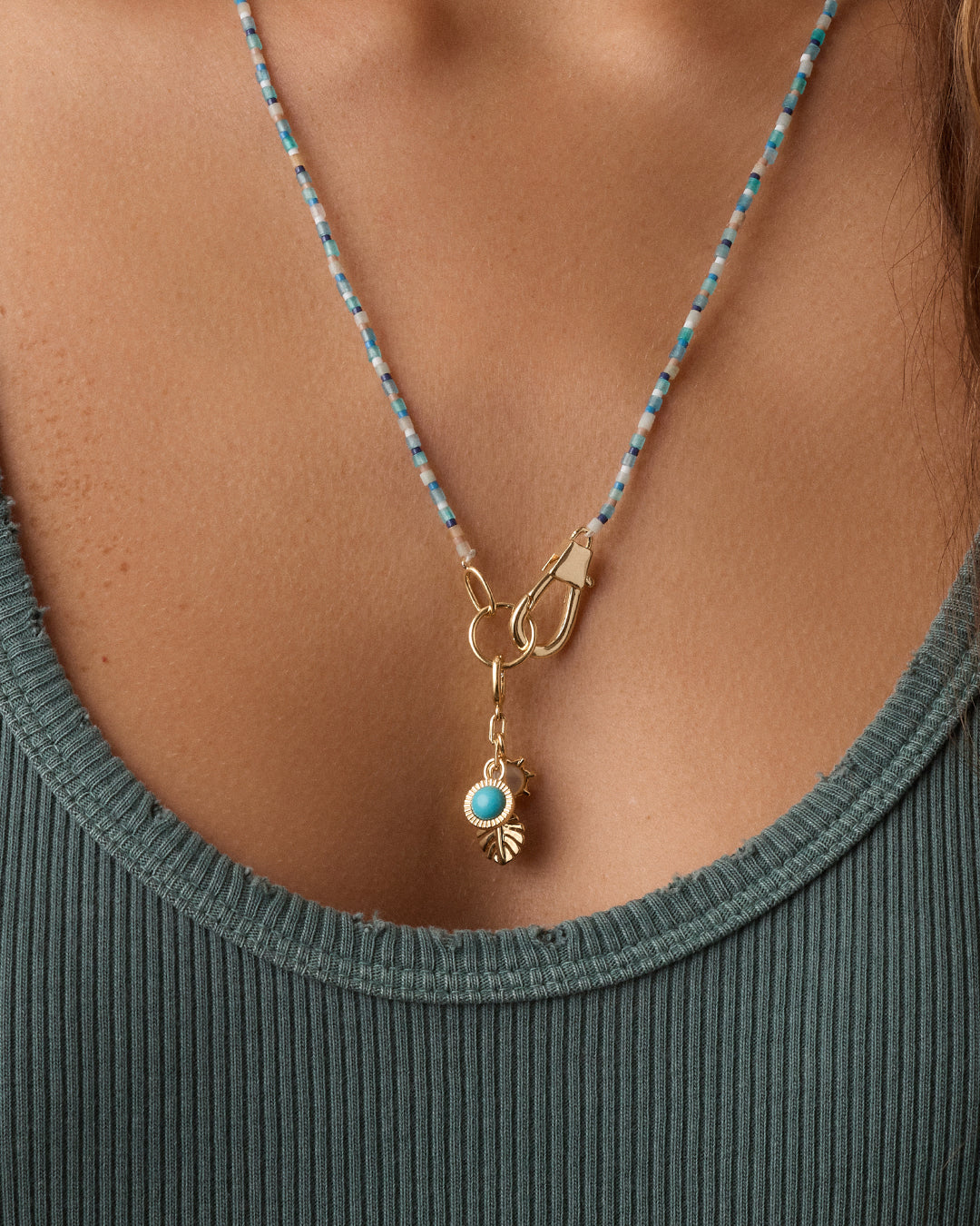 Alternative view of Beach Cluster Parker Charm