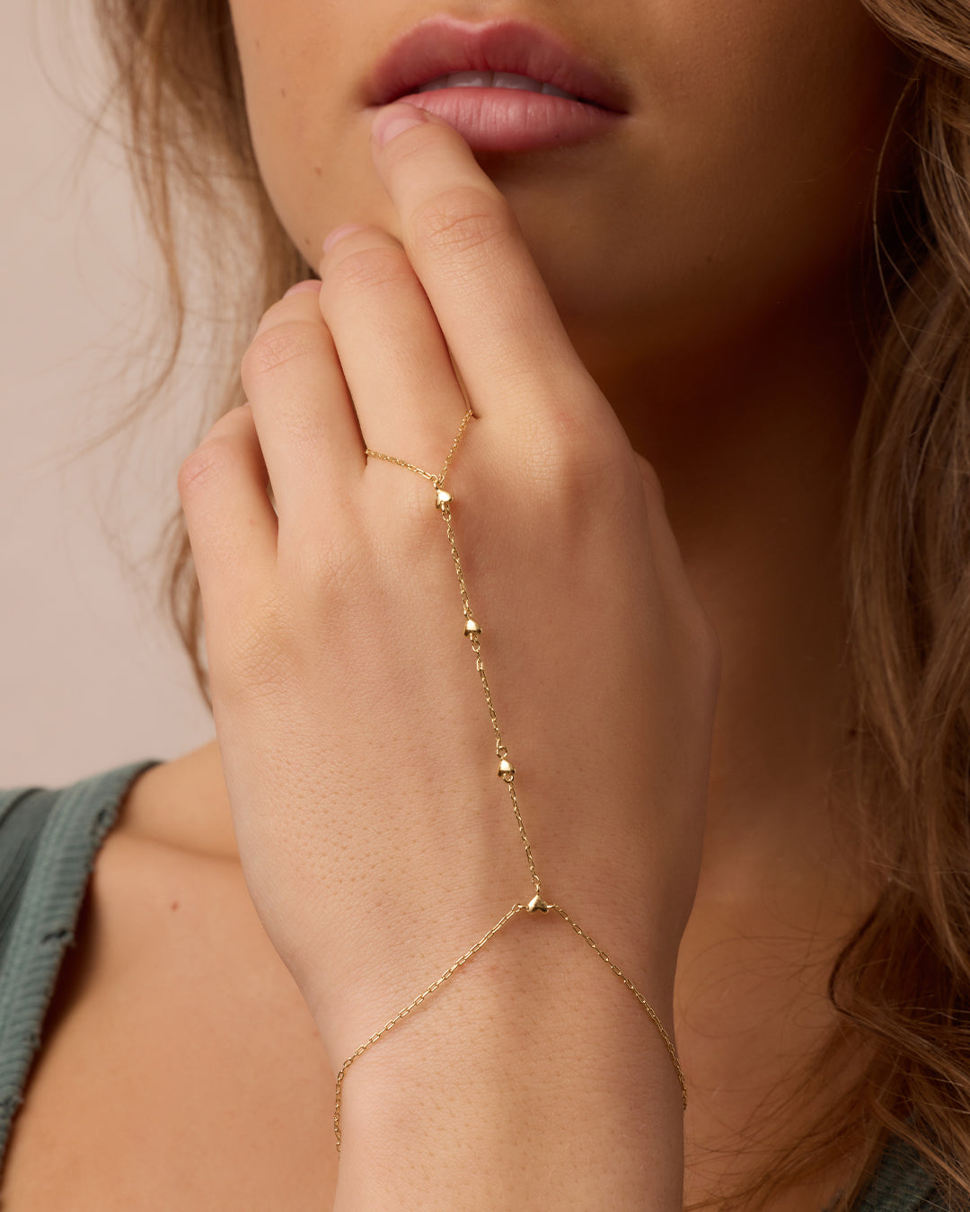 Alternative view of Amour Hand Chain