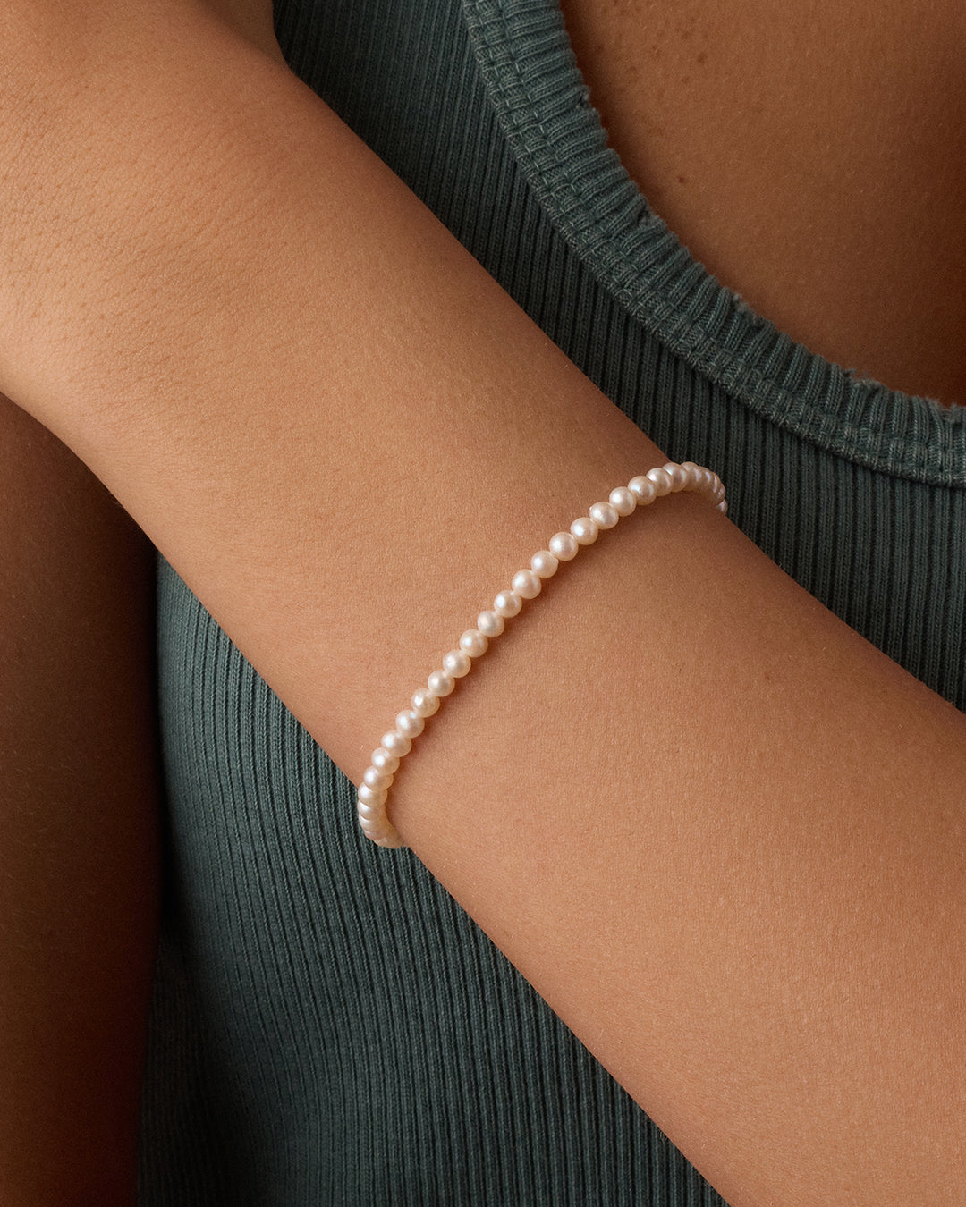 Alternative view of Lou Pearl Bracelet