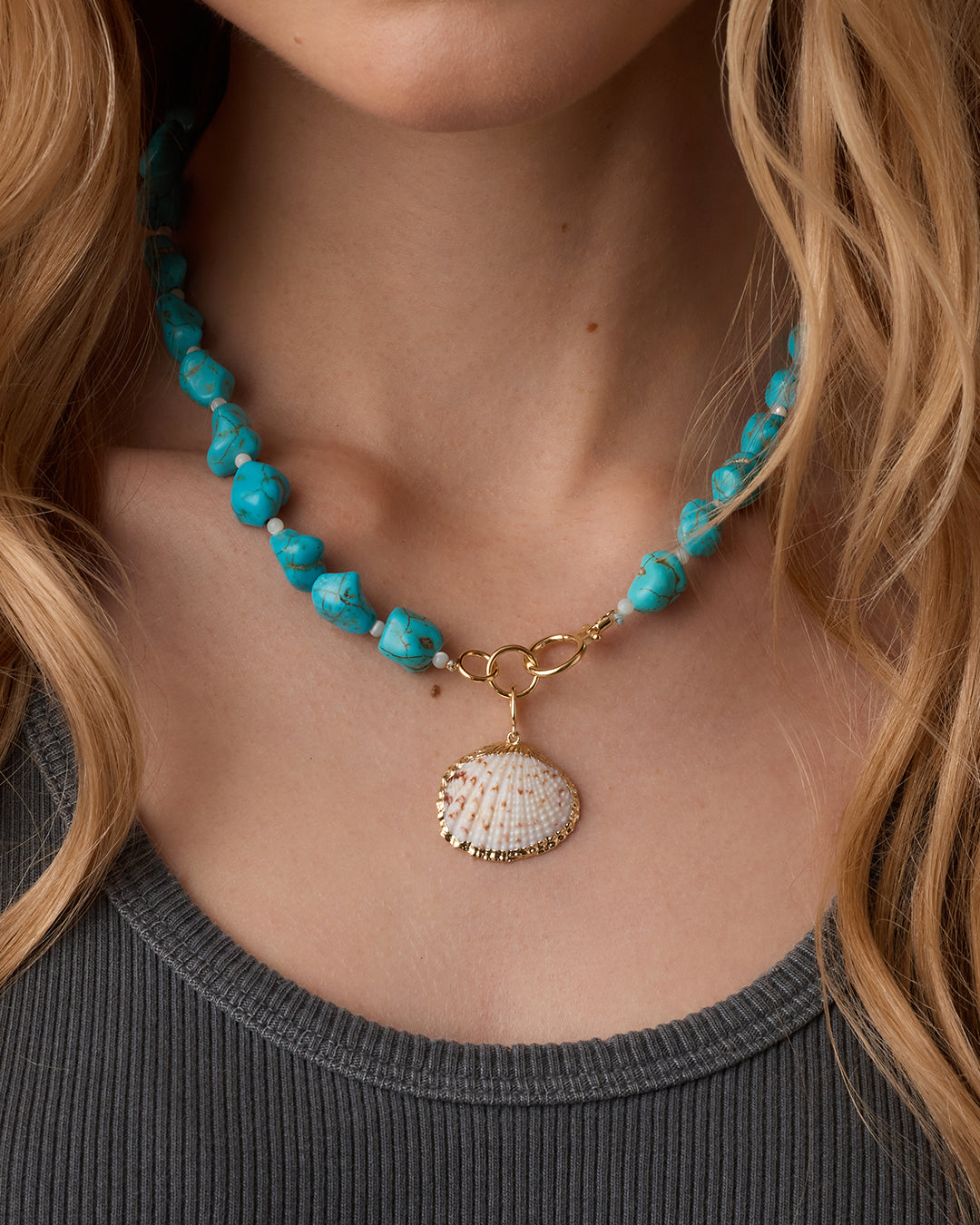 Alternative view of Scallop Shell Parker Charm